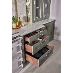 Int In-frame D/Tail drawer , 450mm D, 900mm W, 90mm H, w/nut